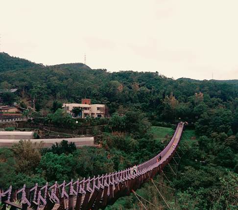 白石湖吊橋